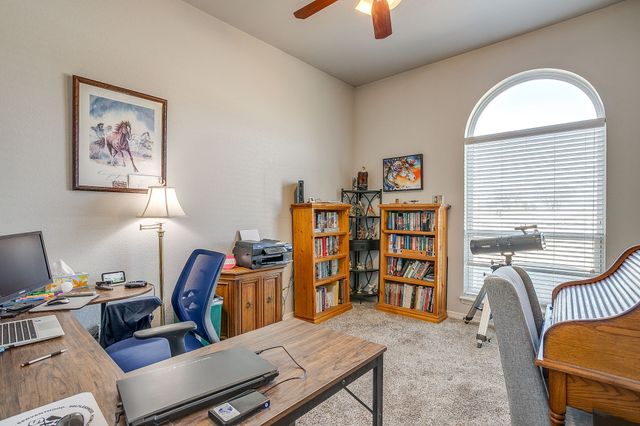 801 Creek Hollow Lane, Fort Worth, TX 76131