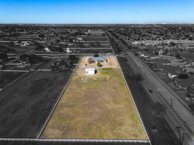 801 Creek Hollow Lane, Fort Worth, TX 76131