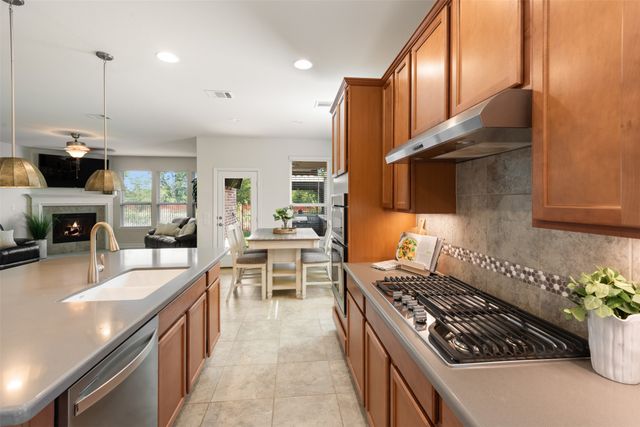 6516 Roaring Creek, Denton, TX 76226