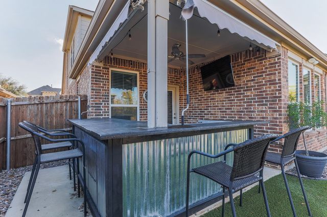 6516 Roaring Creek, Denton, TX 76226