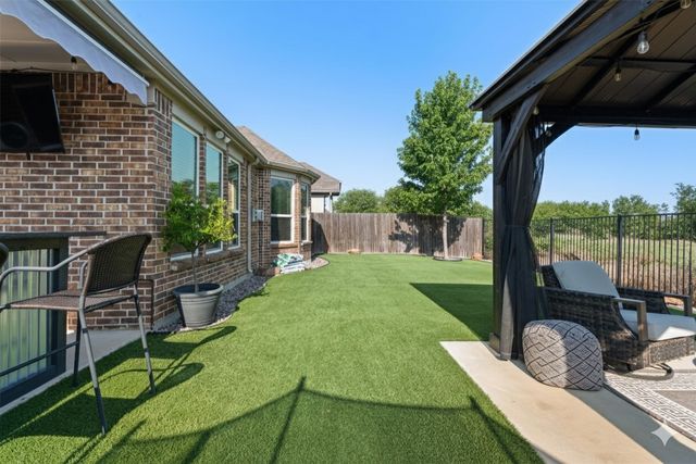 6516 Roaring Creek, Denton, TX 76226