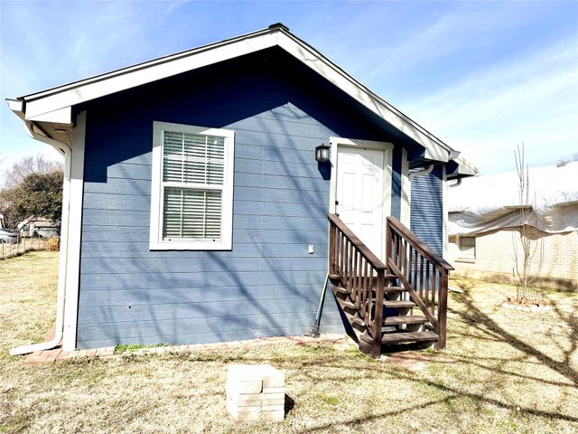 1613 W 11th Avenue, Corsicana, TX 75110