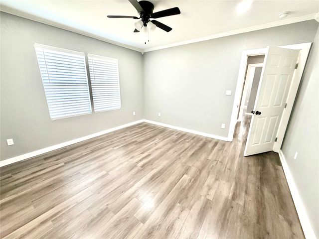 1613 W 11th Avenue, Corsicana, TX 75110