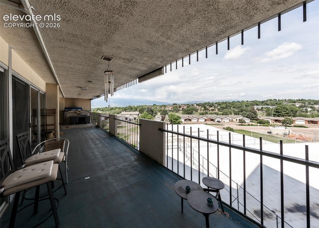 411 Lakewood Circle C404, Colorado Springs, CO 80910