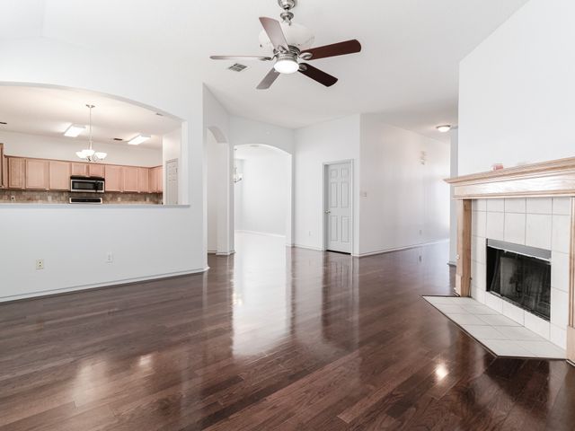 1016 Bonanza Drive, Arlington, TX 76001