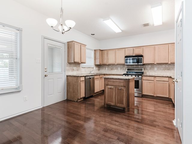 1016 Bonanza Drive, Arlington, TX 76001
