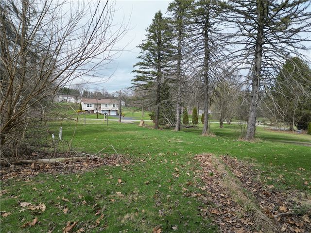 523 Unionville Rd, Franklin Twp, PA 16001