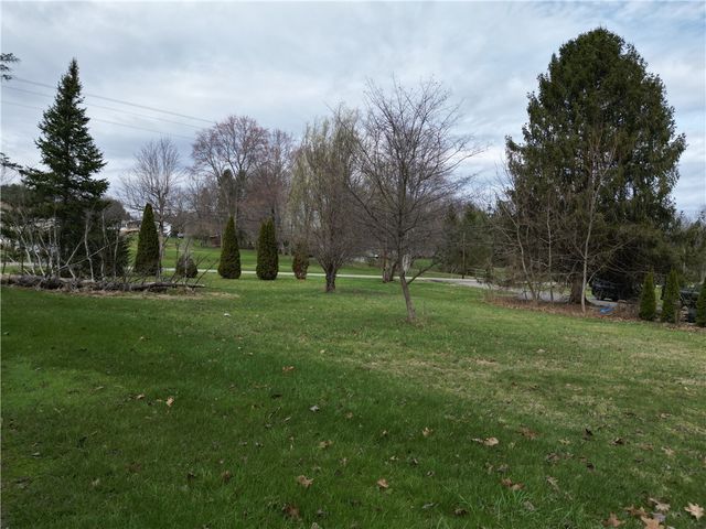 523 Unionville Rd, Franklin Twp, PA 16001