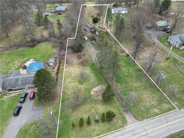 523 Unionville Rd, Franklin Twp, PA 16001