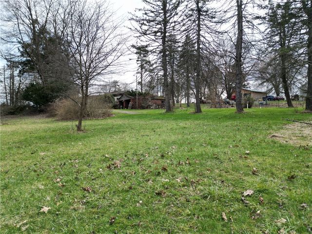 523 Unionville Rd, Franklin Twp, PA 16001