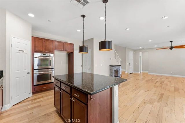 27425 Blackstone, Temecula, CA 92591
