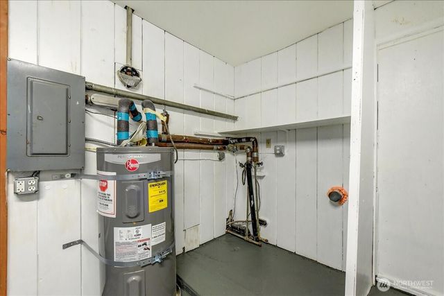 9320 31st Place SW, Seattle, WA 98126