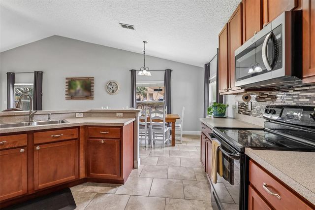 4181 WALTHAM FOREST DRIVE, Tavares, FL 32778