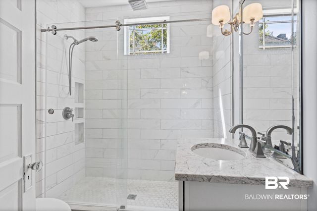 16 Macy Place, Mobile, AL 36604