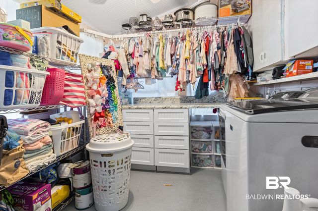 16 Macy Place, Mobile, AL 36604
