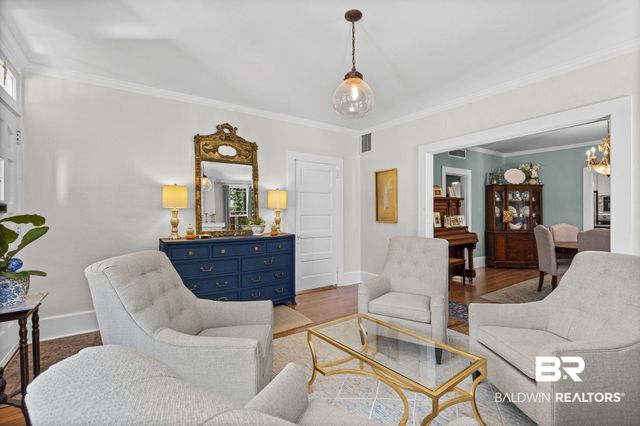 16 Macy Place, Mobile, AL 36604