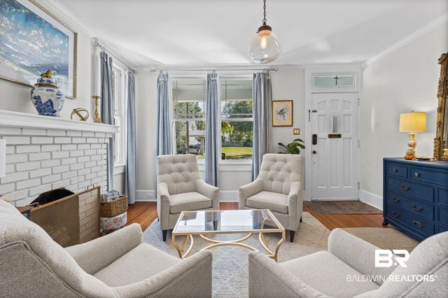 16 Macy Place, Mobile, AL 36604
