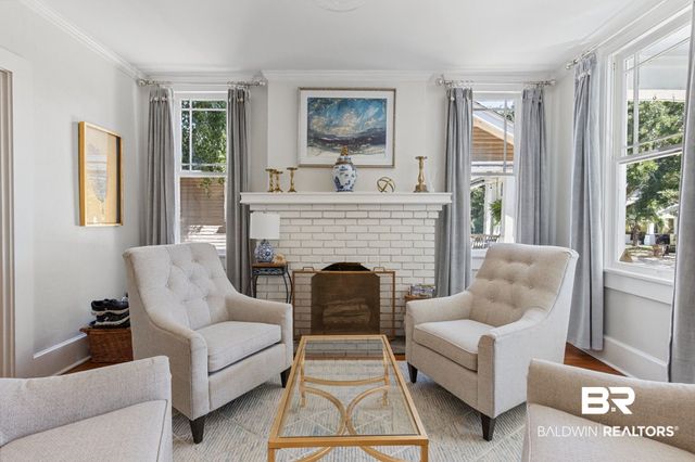 16 Macy Place, Mobile, AL 36604