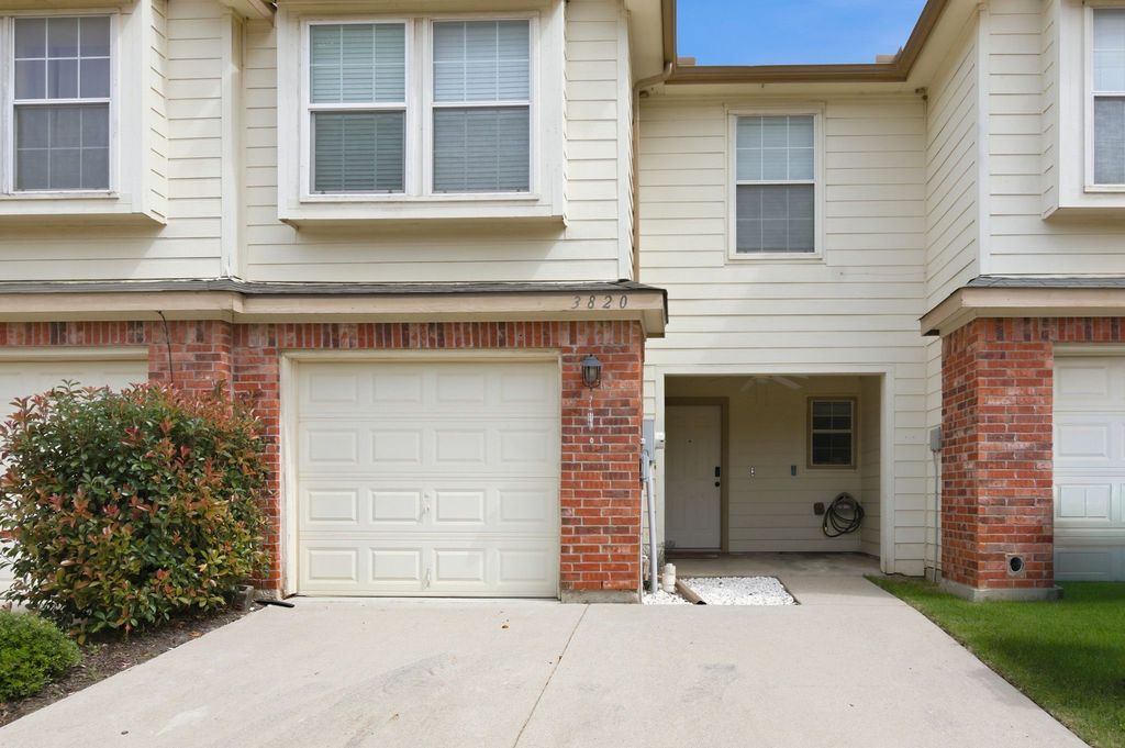3820 Vista Mar Drive, Fort Worth, TX 76040