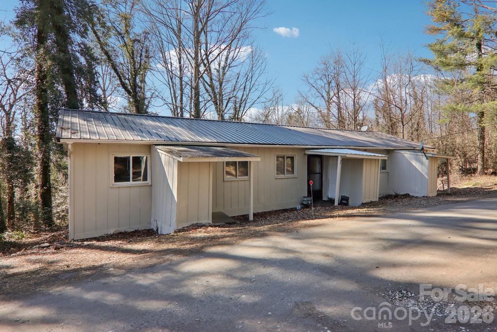 71,73,75 Forest Drive, Clyde, NC 28721