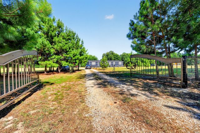890 Fm 275, Emory, TX 75440