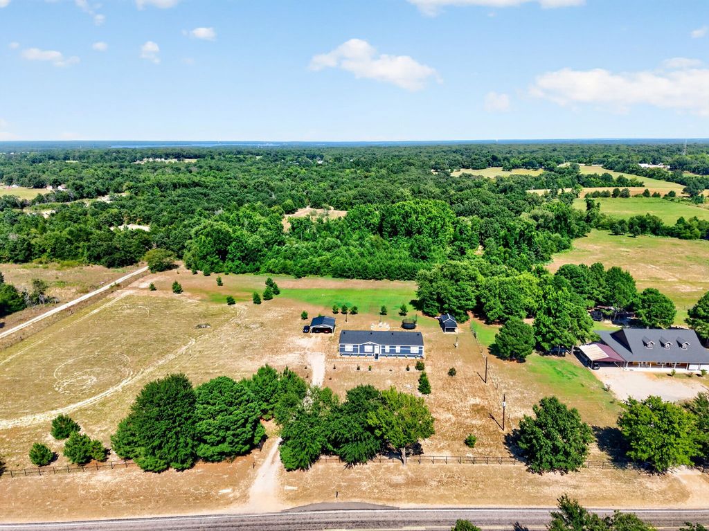 890 Fm 275, Emory, TX 75440