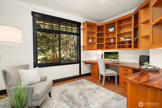 20113 SE 30th Street, Sammamish, WA 98075