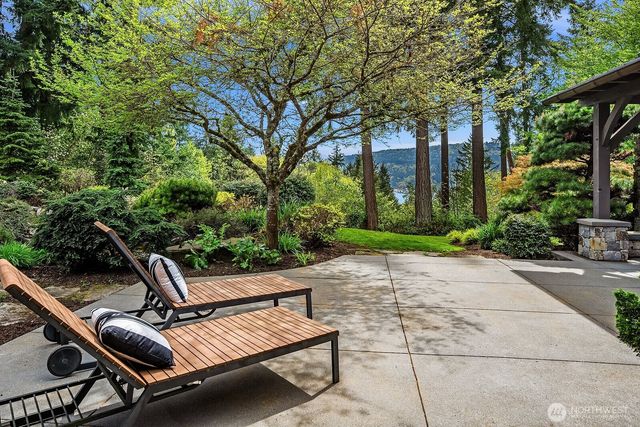 20113 SE 30th Street, Sammamish, WA 98075