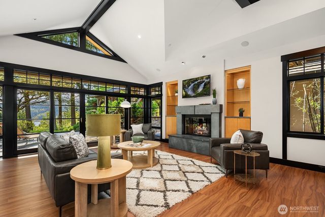 20113 SE 30th Street, Sammamish, WA 98075