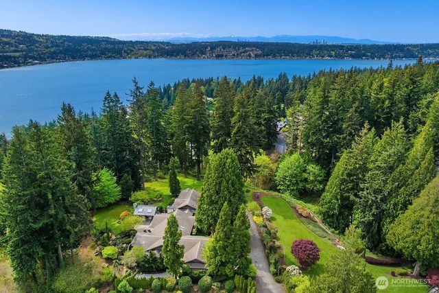 20113 SE 30th Street, Sammamish, WA 98075