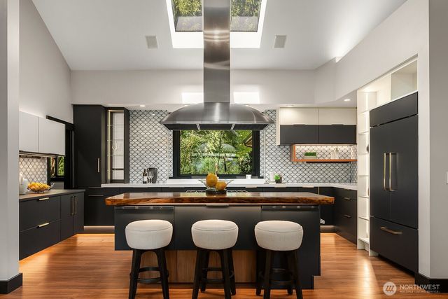 20113 SE 30th Street, Sammamish, WA 98075