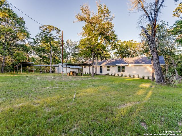 2390 Vivroux Ranch Rd, Seguin, TX 78155