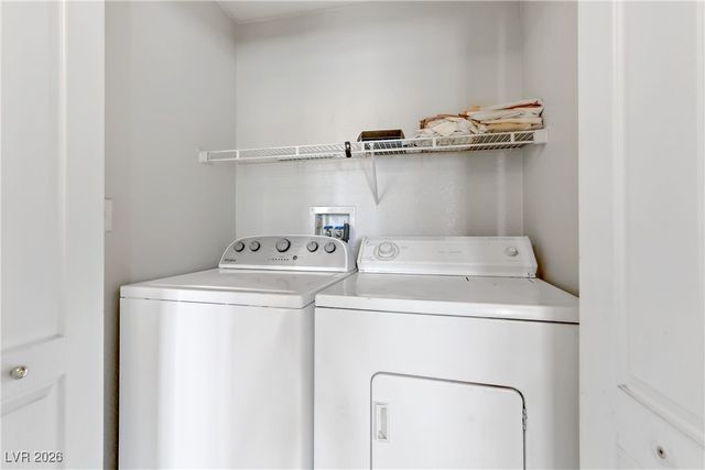 7701 Himalayas Avenue 104, Las Vegas, NV 89128