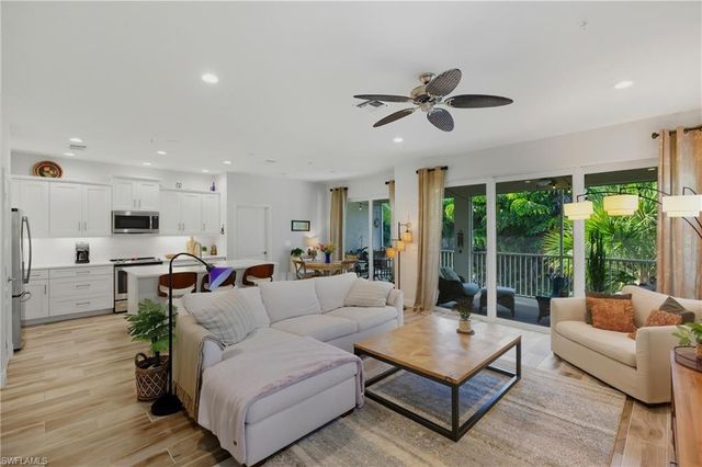6947 Avalon CIR # 1908, Naples, FL 34112