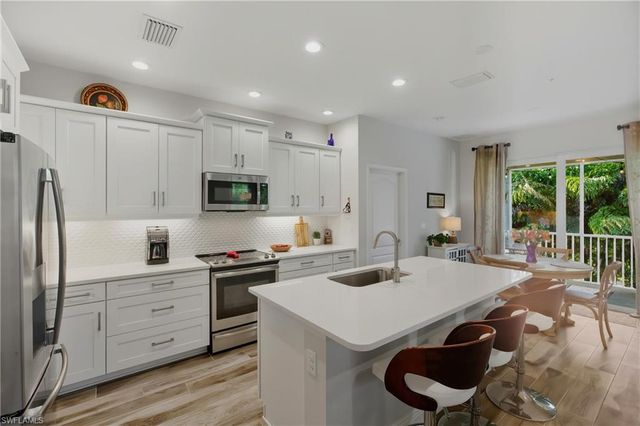 6947 Avalon CIR # 1908, Naples, FL 34112