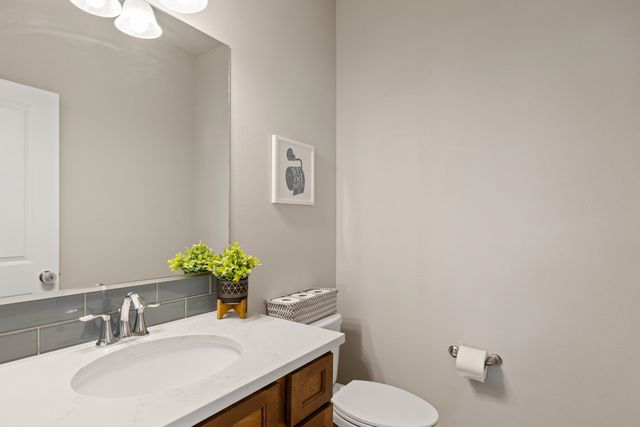 2712 W Howesdale Rd, Spokane, WA 99208