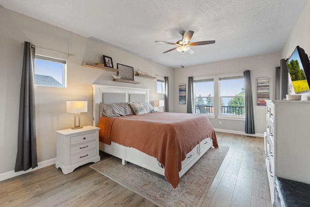 2712 W Howesdale Rd, Spokane, WA 99208