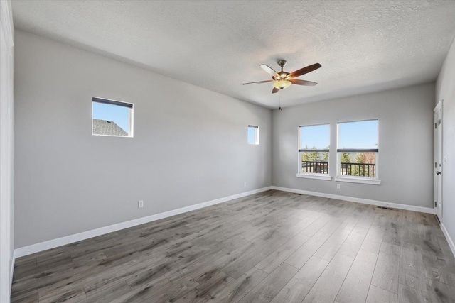 2712 W Howesdale Rd, Spokane, WA 99208