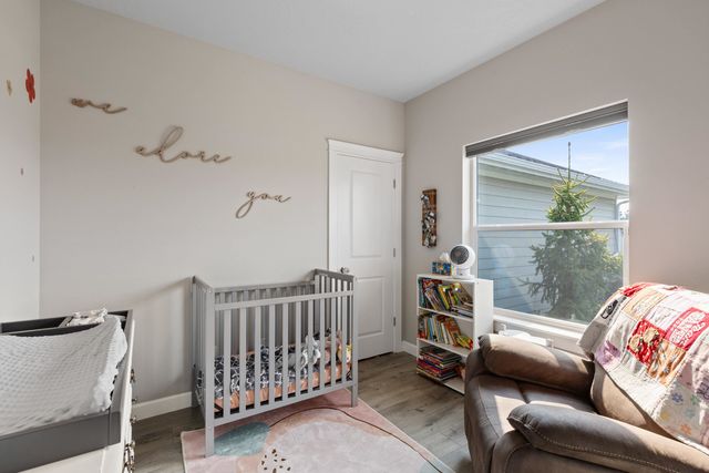 2712 W Howesdale Rd, Spokane, WA 99208