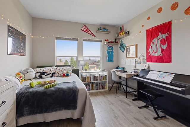 2712 W Howesdale Rd, Spokane, WA 99208