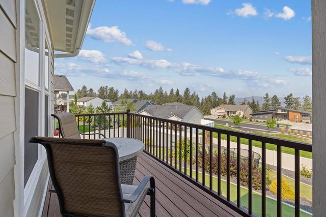 2712 W Howesdale Rd, Spokane, WA 99208