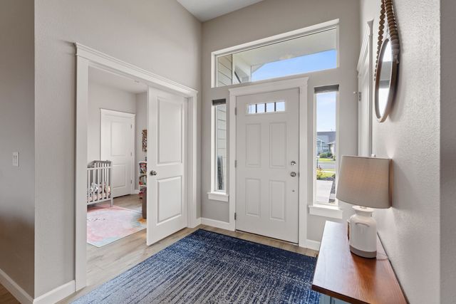 2712 W Howesdale Rd, Spokane, WA 99208