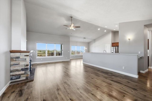 2712 W Howesdale Rd, Spokane, WA 99208