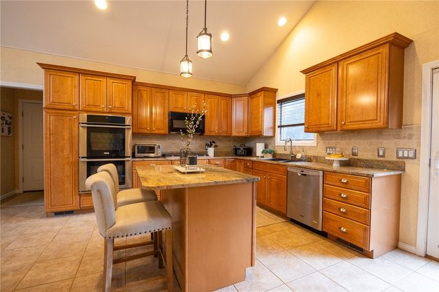 226 Angell Road, Lincoln, RI 02865