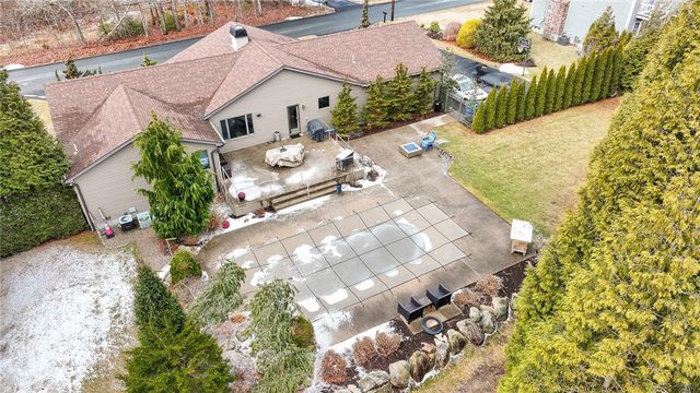 226 Angell Road, Lincoln, RI 02865