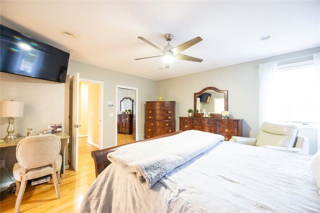 226 Angell Road, Lincoln, RI 02865