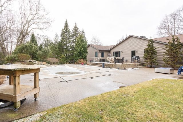 226 Angell Road, Lincoln, RI 02865
