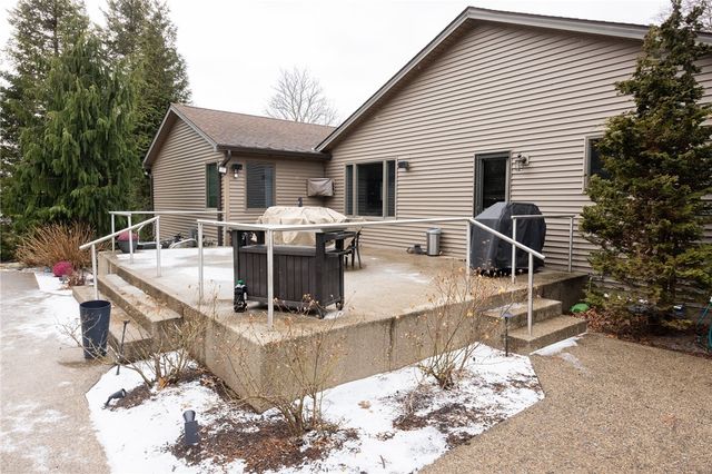 226 Angell Road, Lincoln, RI 02865
