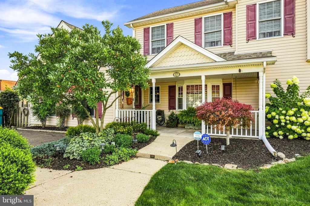 27 PEACHTREE LN, LEVITTOWN, PA 19054 — photo 3
