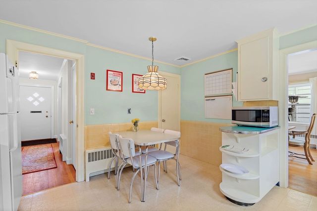 6 Shaw Rd, Belmont, MA 02478